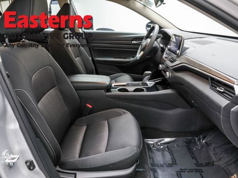 Used 2024 Nissan Altima 2.5 SV image 22