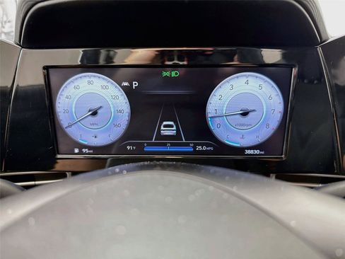 Used 2022 Hyundai Elantra SEL FWD image 13