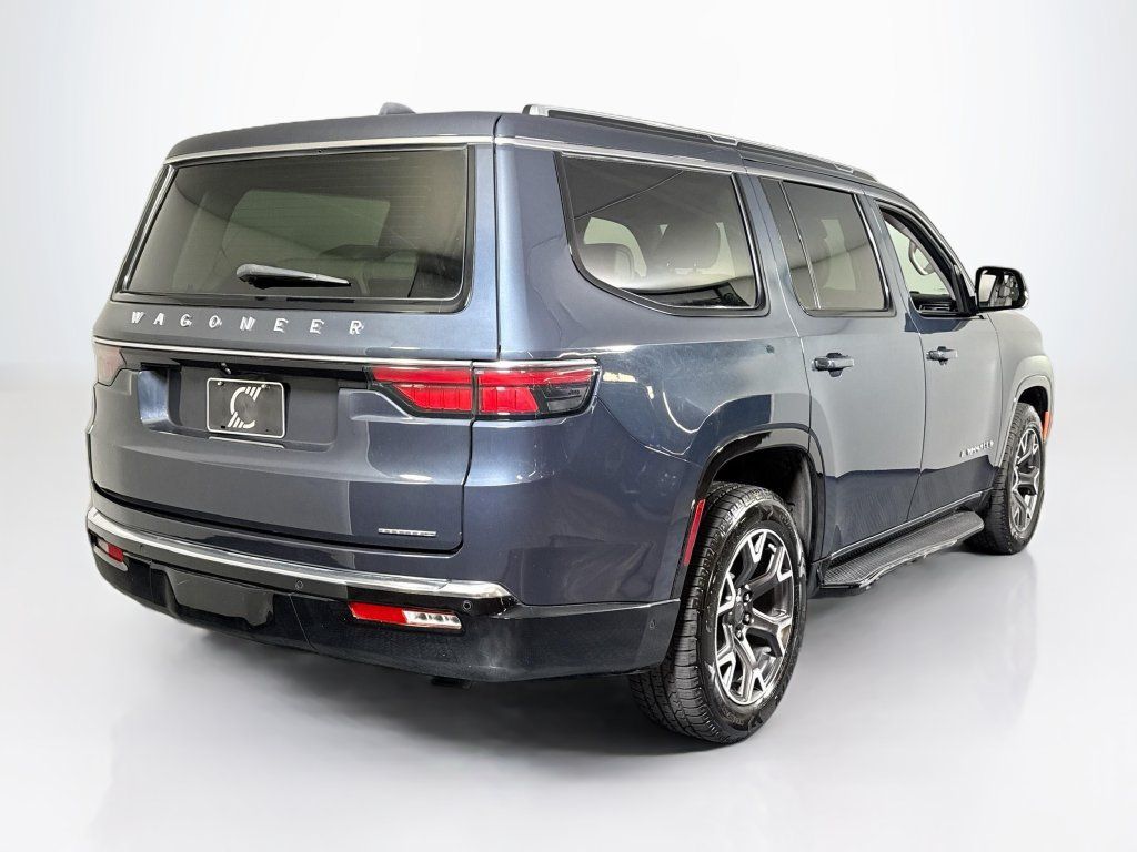 Used 2023 Jeep Wagoneer Series III w/ Convenience Group I RWD image 5