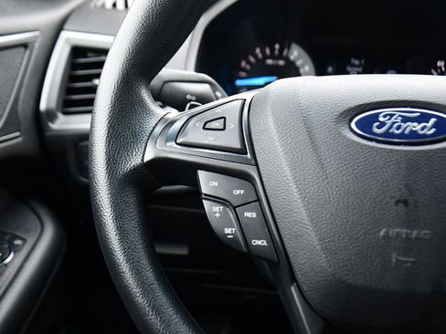 Used 2016 Ford Edge SE image 33