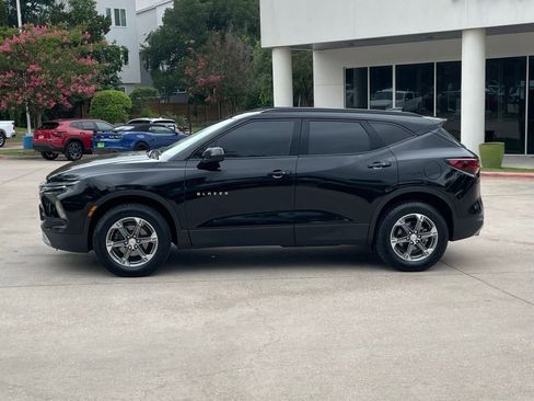 Used 2024 Chevrolet Blazer LT w/ Convenience Package FWD image 3