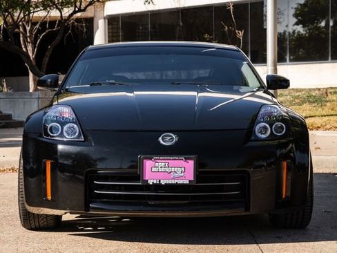 Used 2006 Nissan 350Z Touring w/ (N93) Cargo Convenience Pkg image 13