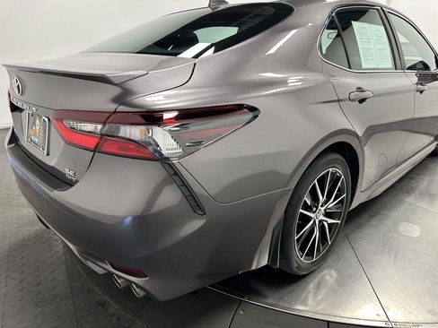 Used 2024 Toyota Camry SE w/ Cold Weather Package AWD/4WD image 14