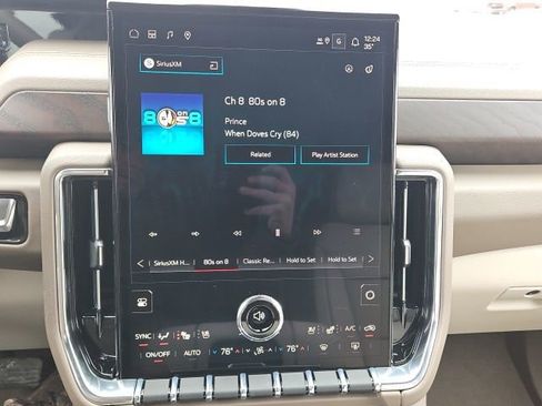 New 2026 GMC Yukon XL Denali w/ Denali Reserve Package image 27