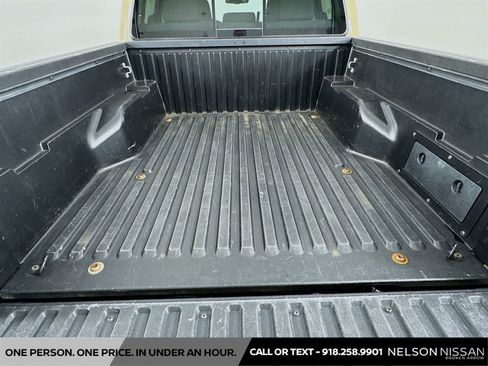 Used 2019 Toyota Tacoma SR5 AWD/4WD image 23