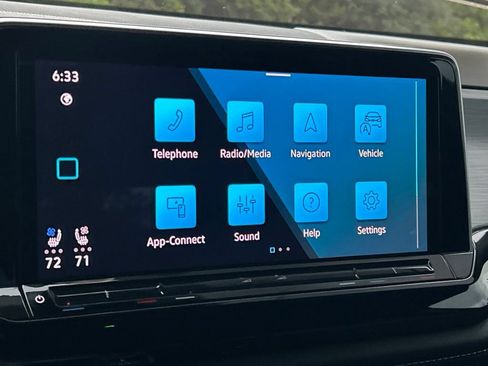 Used 2024 Volkswagen Atlas Cross Sport SE FWD image 34