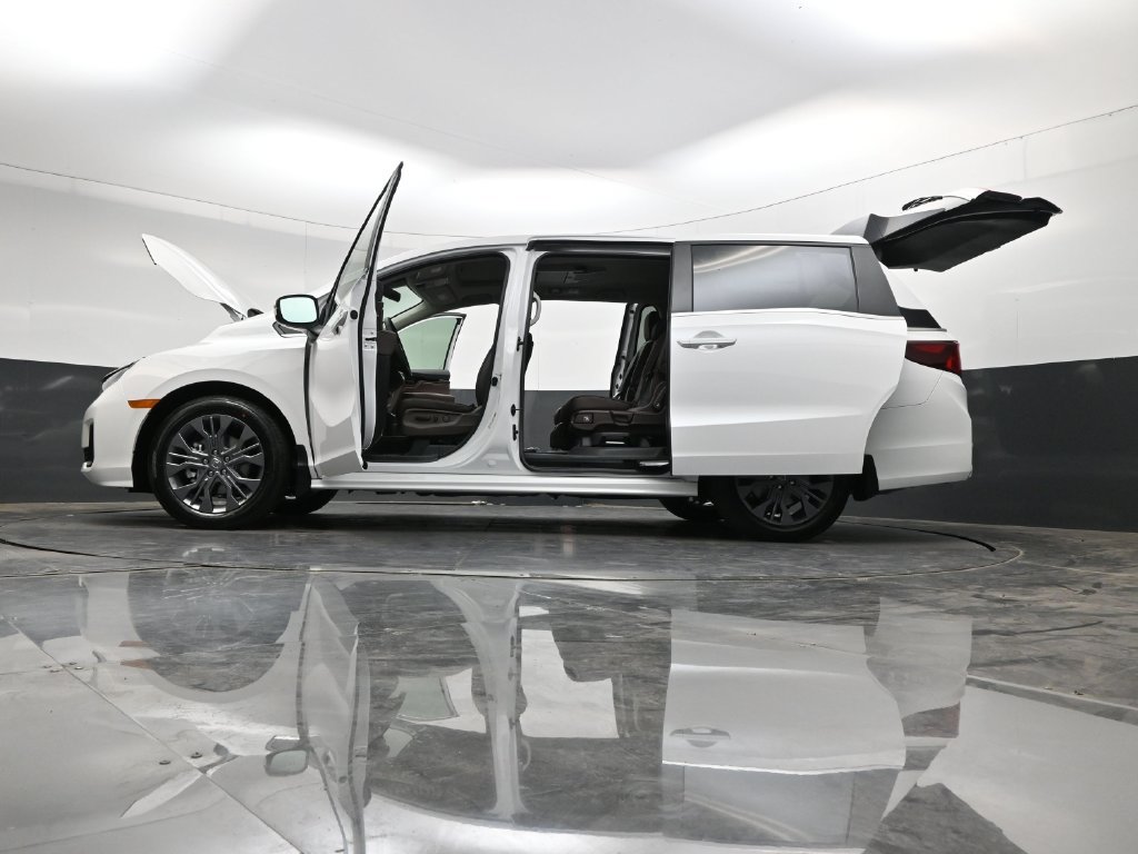 New 2027 Honda Odyssey Touring image 37
