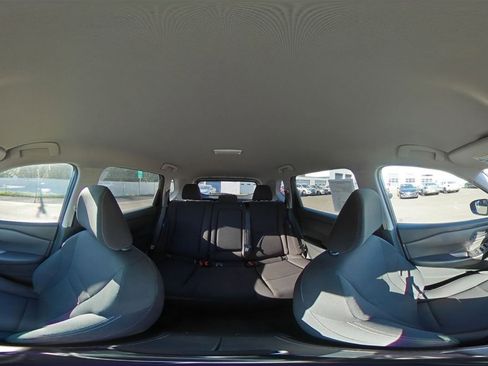 Used 2024 Nissan Rogue S AWD/4WD image 42