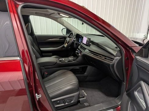 Used 2025 INFINITI QX60 Luxe image 32