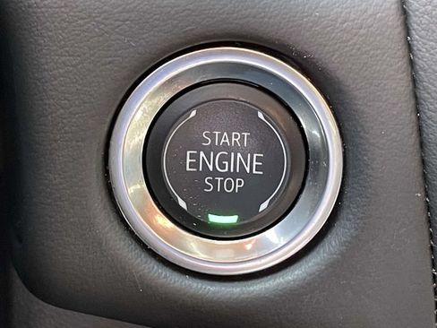 Used 2024 Chevrolet Tahoe RST w/ Luxury Package AWD/4WD image 27
