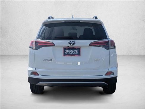 Used 2018 Toyota RAV4 XLE FWD image 6