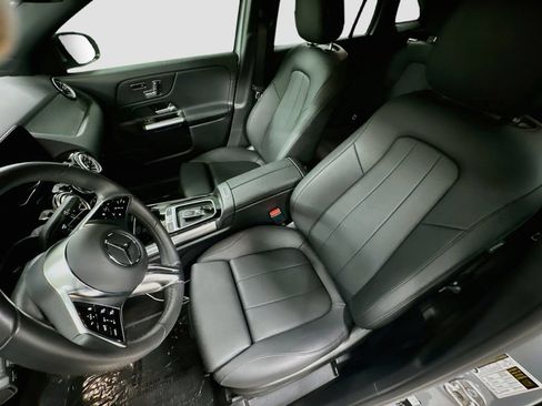 Certified 2026 Mercedes-Benz GLA 250 image 5