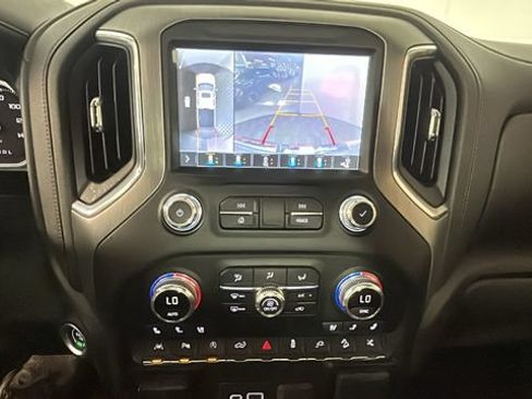 Used 2019 GMC Sierra 1500 Denali w/ Denali Ultimate Package AWD/4WD image 24