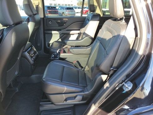 Certified 2023 Lincoln Aviator Reserve w/ Equipment Group 201A image 21