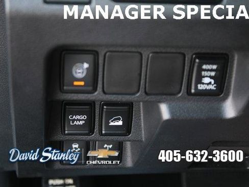 Used 2022 Nissan Frontier PRO-4X image 14