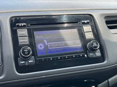 Used 2016 Honda HR-V LX image 39
