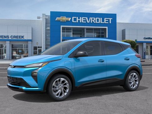 New 2027 Chevrolet Bolt LT w/ Comfort Package FWD image 6