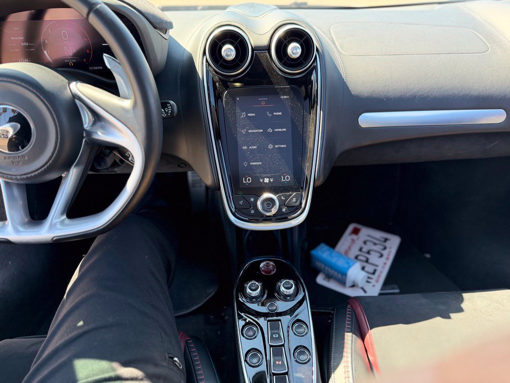 Used 2022 McLaren GT RWD image 11