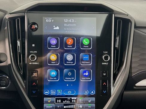 Used 2025 Subaru Forester Premium AWD/4WD image 22