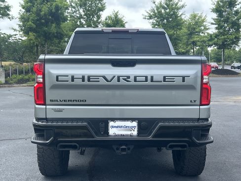 Used 2024 Chevrolet Silverado 1500 LT Trail Boss w/ Convenience Package II AWD/4WD image 8