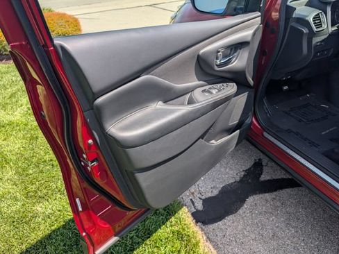 Used 2020 Nissan Murano SV AWD/4WD image 18