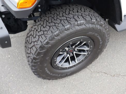 Used 2025 Jeep Wrangler Unlimited Rubicon AWD/4WD image 44