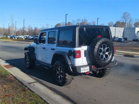 Certified 2022 Jeep Wrangler Unlimited Rubicon w/ Cold Weather Group image 11