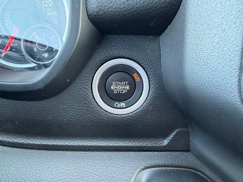 Used 2023 RAM 1500 Big Horn AWD/4WD image 13