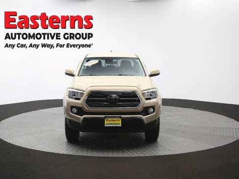 Used 2018 Toyota Tacoma SR5 AWD/4WD image 50