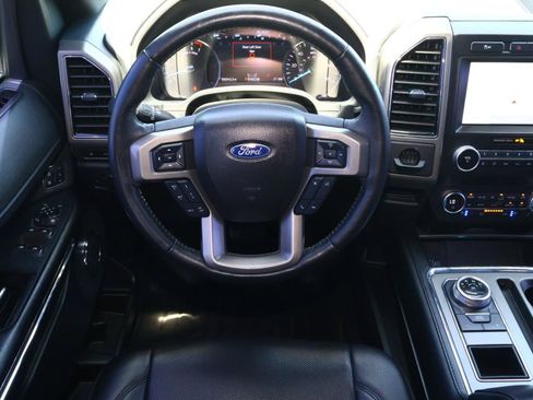 Used 2021 Ford Expedition XLT RWD image 9