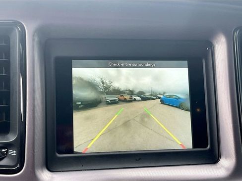 Used 2023 Dodge Challenger SXT image 13