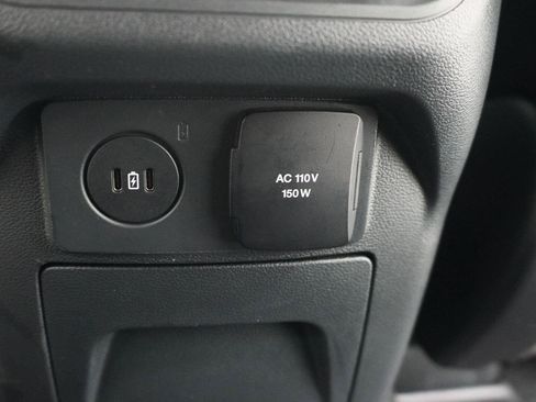 Used 2025 Ford Explorer ST-Line w/ Premium Package RWD image 28