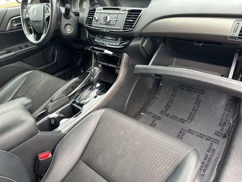 Used 2016 Honda Accord Sport image 33
