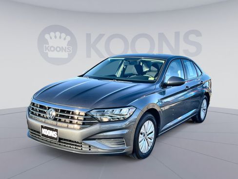 Used 2019 Volkswagen Jetta S image 1