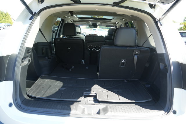 Used 2025 Honda Pilot Elite image 12
