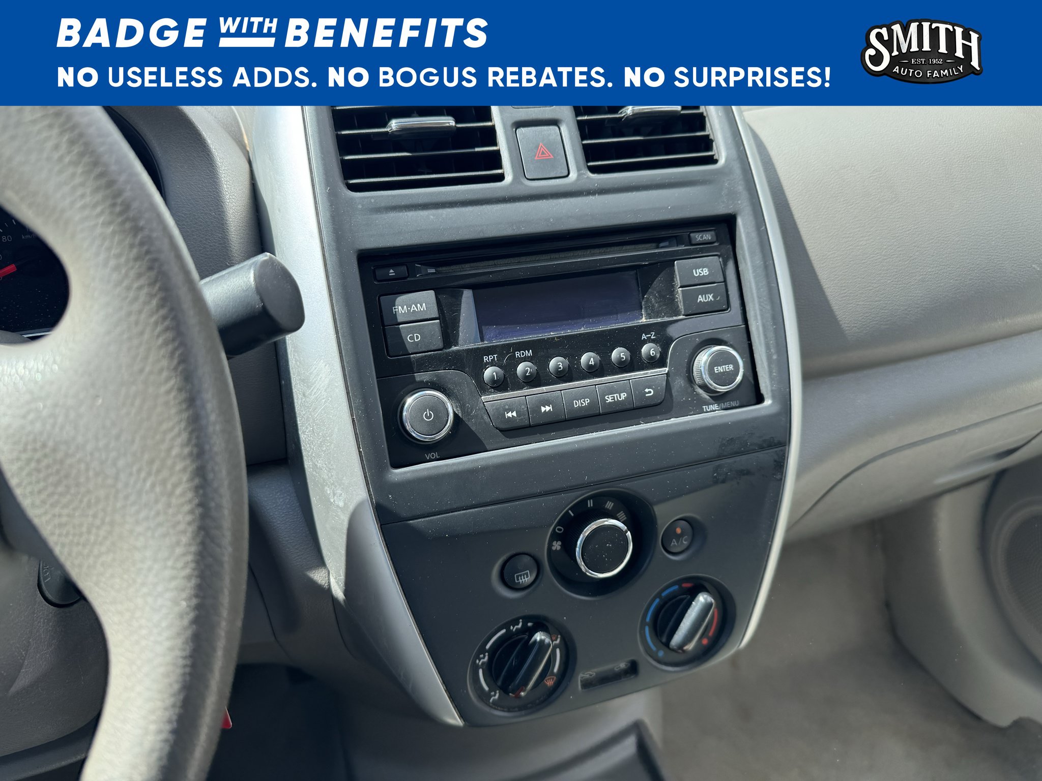 Used 2015 Nissan Versa SV FWD image 11