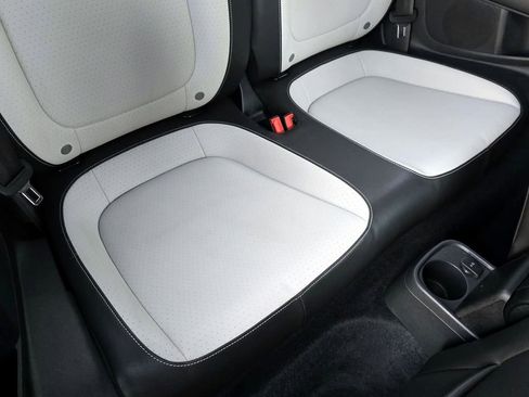 Used 2017 Volkswagen Beetle 1.8T SE image 25