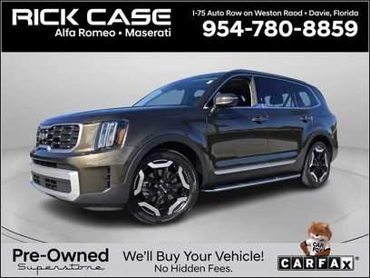 Used 2023 Kia Telluride S w/ S Sunroof Package