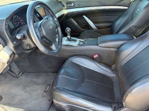 Used 2014 INFINITI Q60 Convertible w/ Premium Package RWD image 12