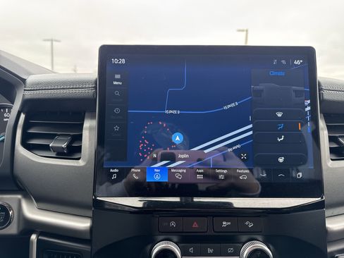 Used 2024 Ford Expedition Max XLT image 18