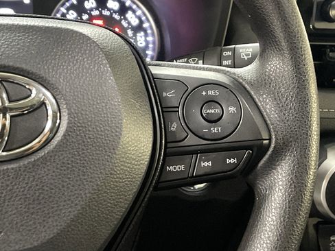 Certified 2022 Toyota RAV4 XLE w/ Convenience Package image 20