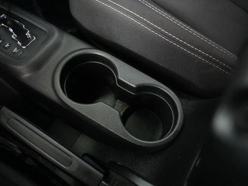 Used 2014 Jeep Wrangler Sahara w/ Mopar Chrome Edition Group image 26