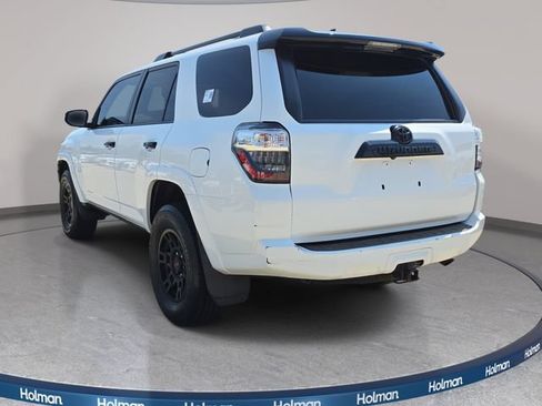 Used 2021 Toyota 4Runner Venture w/ Moonroof Package AWD/4WD image 8