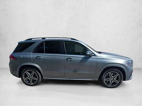 Used 2024 Mercedes-Benz GLE 350 4MATIC image 4