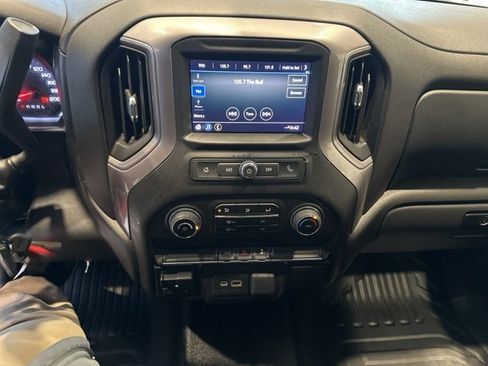 Used 2021 Chevrolet Silverado 2500 W/T image 10