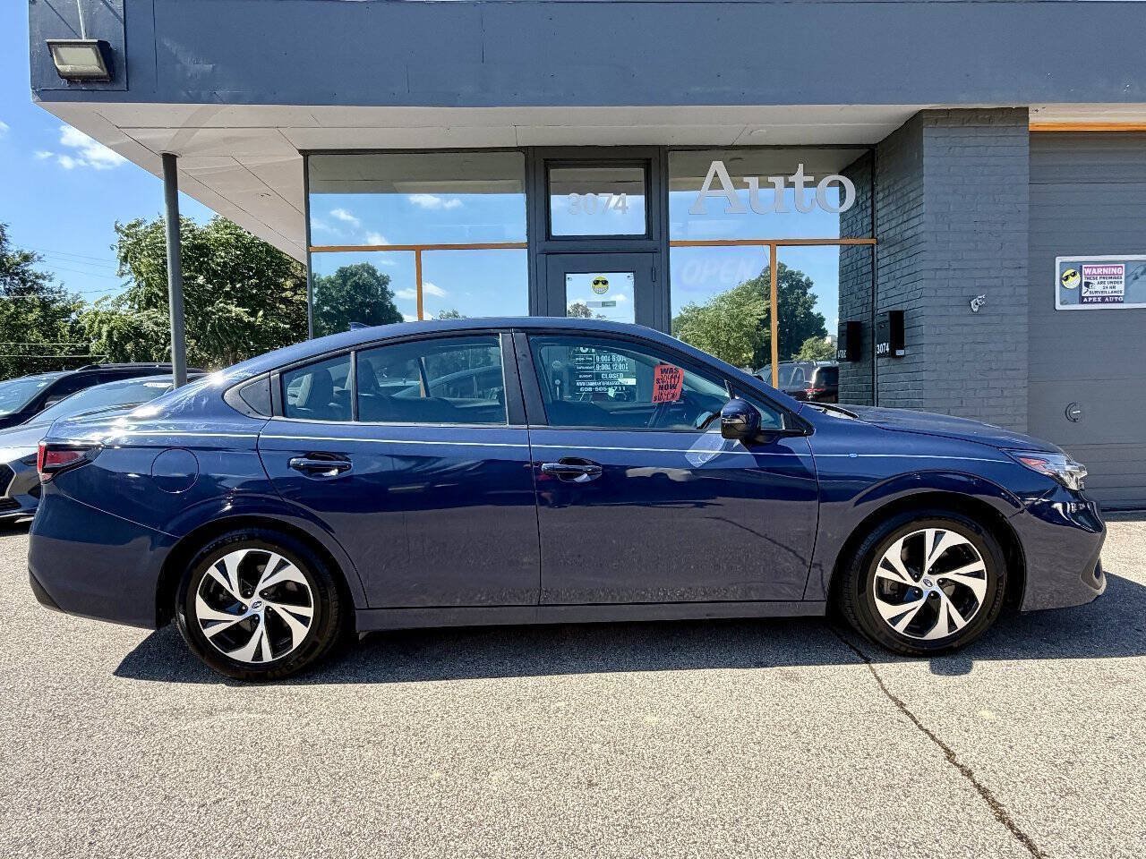 Used 2023 Subaru Legacy Premium AWD/4WD image 2