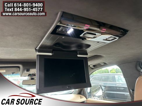 Used 2018 Cadillac Escalade ESV Platinum AWD/4WD image 19