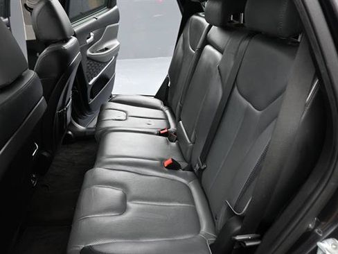 Used 2022 Hyundai Santa Fe Limited w/ Cargo Package FWD image 18