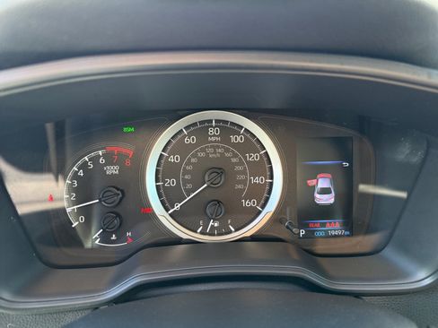 Used 2020 Toyota Corolla LE w/ LE Convenience Package image 11