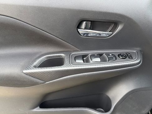 Used 2021 Nissan Versa SV image 19